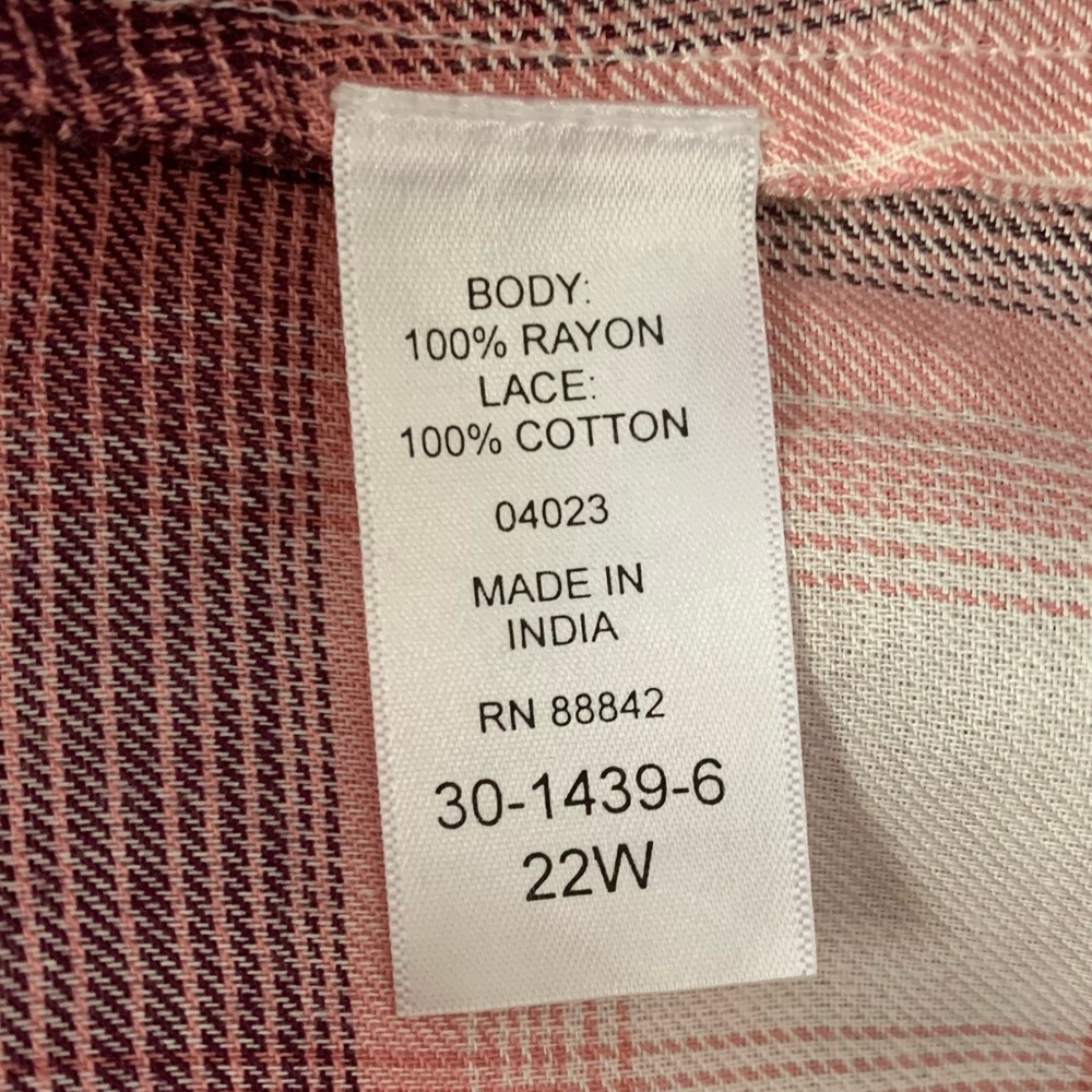 June + Vie Plaid Plaid Crochet Lace Embellished Tunic - Picture 4 of 5